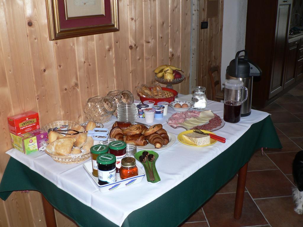 La Via Del Sole Bed and Breakfast Susa Exteriör bild